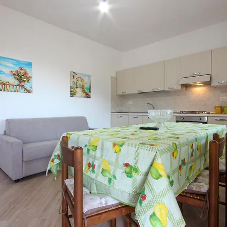 Beautiful In With Kitchen